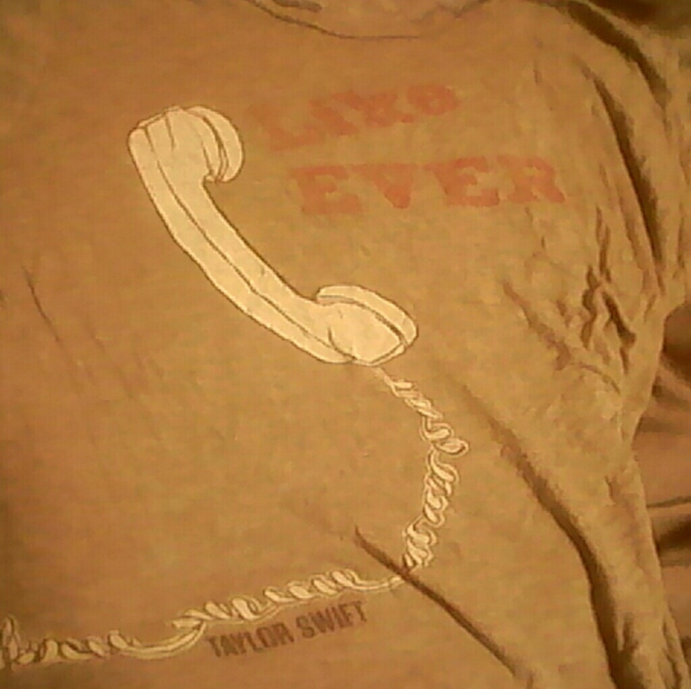 Taylor swift tee